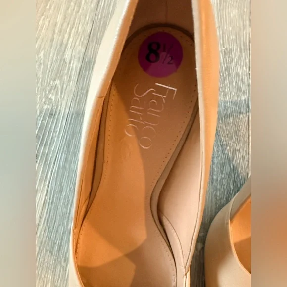 Franco Sarto Beige Pointed-Toe Leather Pumps - Picture 3 of 8